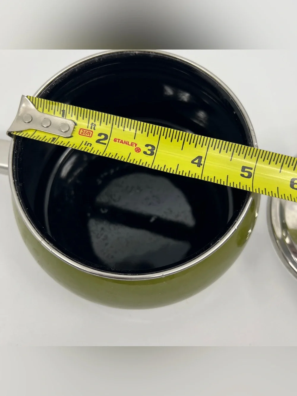 Vintage avocado green fondue pit enamelware saucepan pot wooden handle metal lid